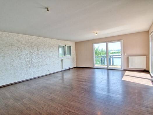 Maison à vendre 419 900 € 7 pièces 5 chambres 241 m² 669 m² de terrain Montrapon - Montboucons Besançon 25000