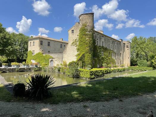 Appartement à vendre 380 000 € 4 pièces 3 chambres 153,07 m² Uzès 30700