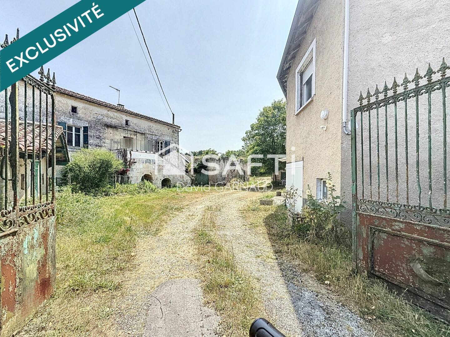 Maison à vendre, 137m², ROULLET SAINT ESTEPHE