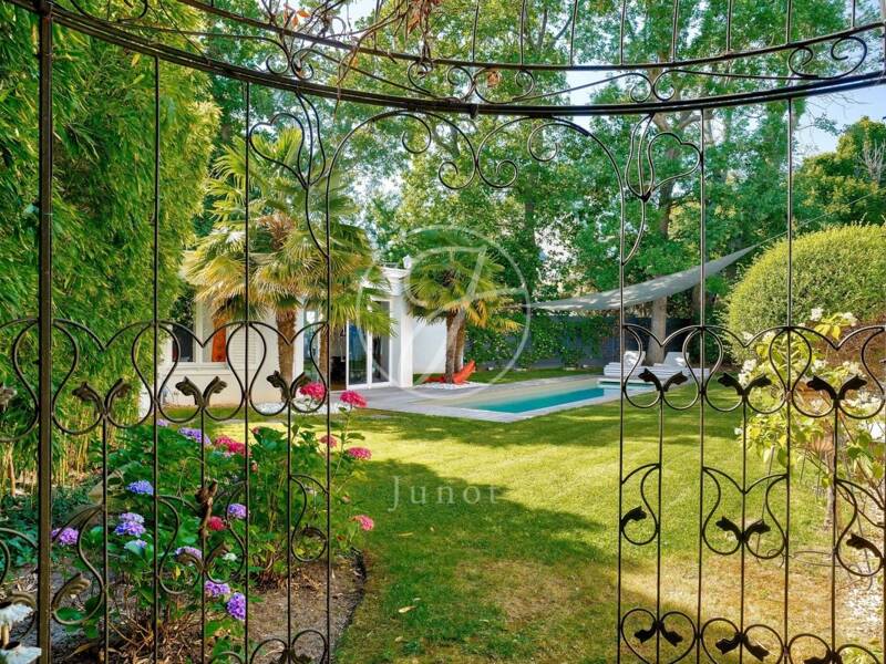 Maison à vendre, 405m², LE VESINET