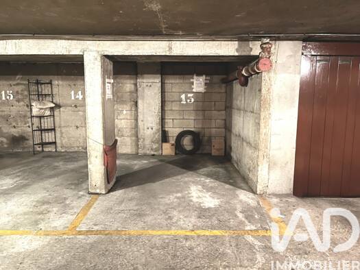 Parking à vendre 16 000 € 7,77 m² Violet Commerce Paris 15ème arrondissement 75015