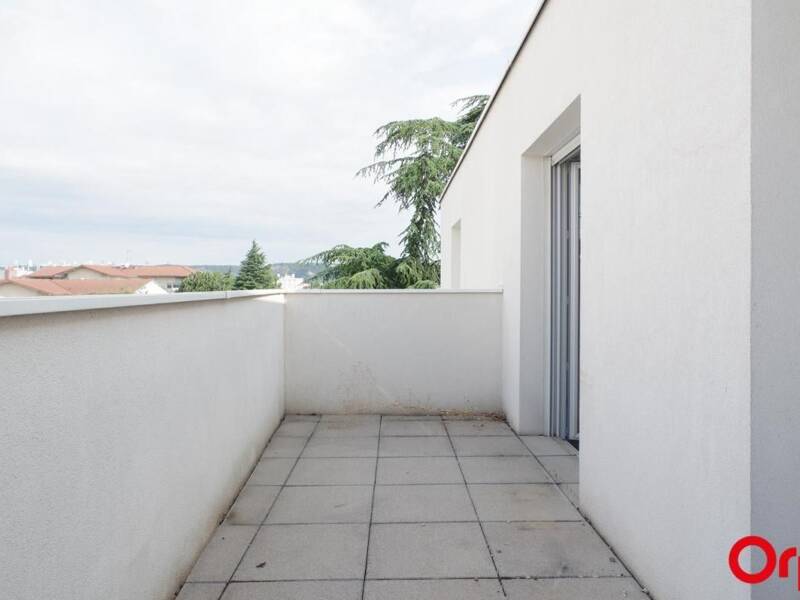 Maison à louer, 25m², VAULX EN VELIN