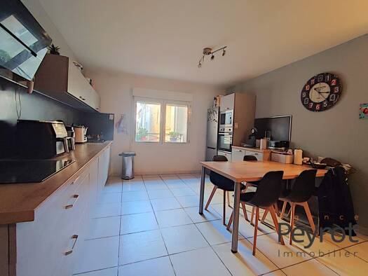 Maison à vendre 199 000 € 5 pièces 4 chambres 109,9 m² Sigean 11130