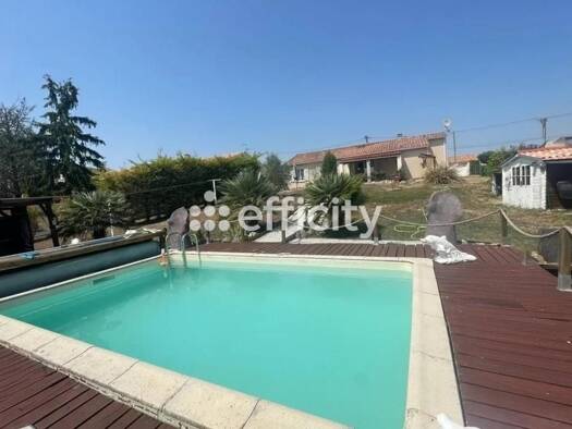 Maison de plain-pied à vendre 199 000 € 5 pièces 3 chambres 100 m² 2 160 m² de terrain Marsac 16570