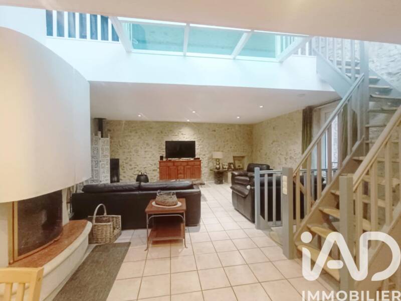 Maison à vendre, 140m², POUZOLLES
