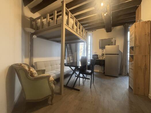 Appartement à louer 675 € 1 pièce 18 m² Étage 1/3 Meulan-en-Yvelines 78250