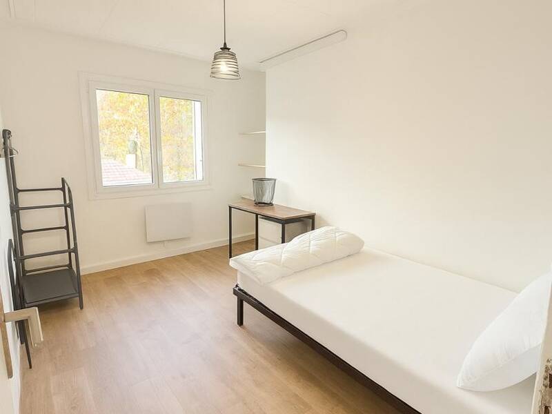 Maison à louer, 64m², MARSEILLE 5E