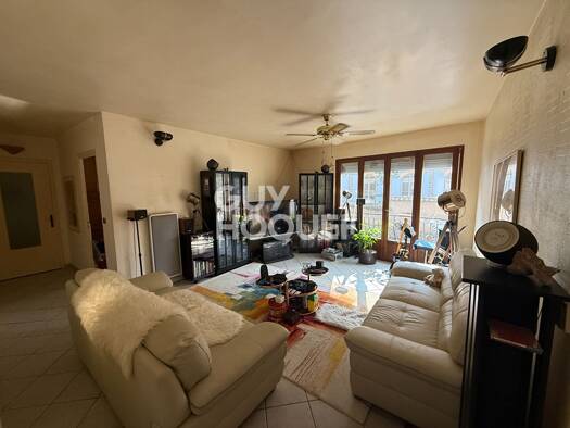 Duplex à vendre 325 000 € 5 pièces 4 chambres 114 m² Étage 2/2 Mornant 69440