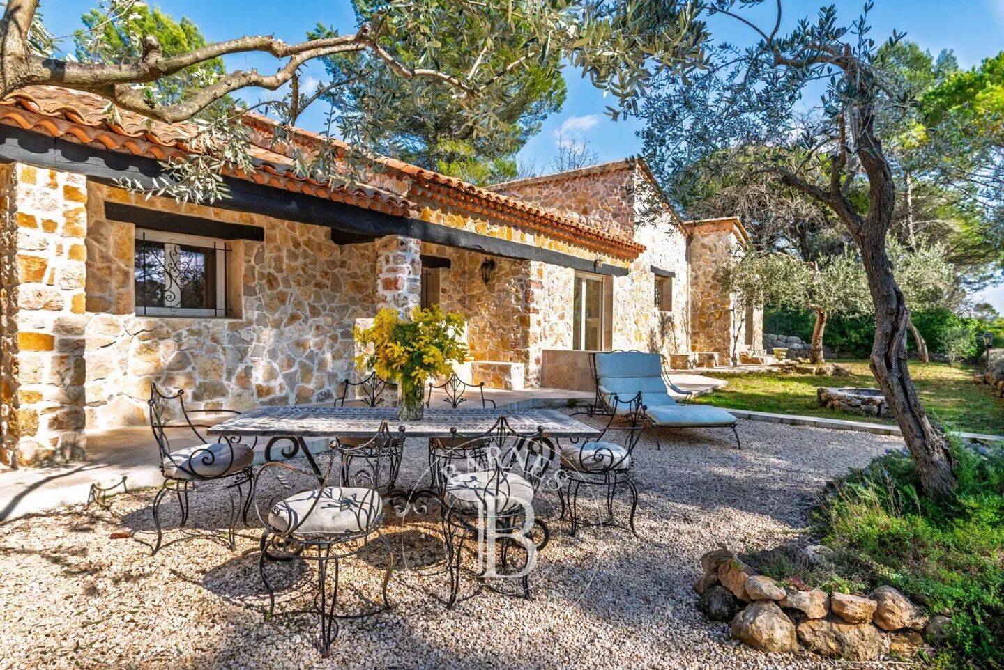 Maison à vendre, 150m², BAGNOLS EN FORET
