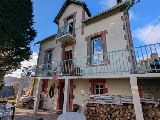 Maison à vendre 160 000 € 3 pièces 2 chambres 103,6 m² 1 124 m² de terrain Ussel 19200