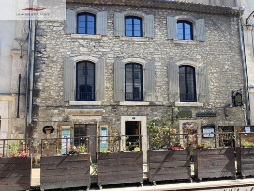 Maison à vendre 260 000 € 4 pièces 1 chambre 147 m² Saint-Rémy-de-Provence 13210