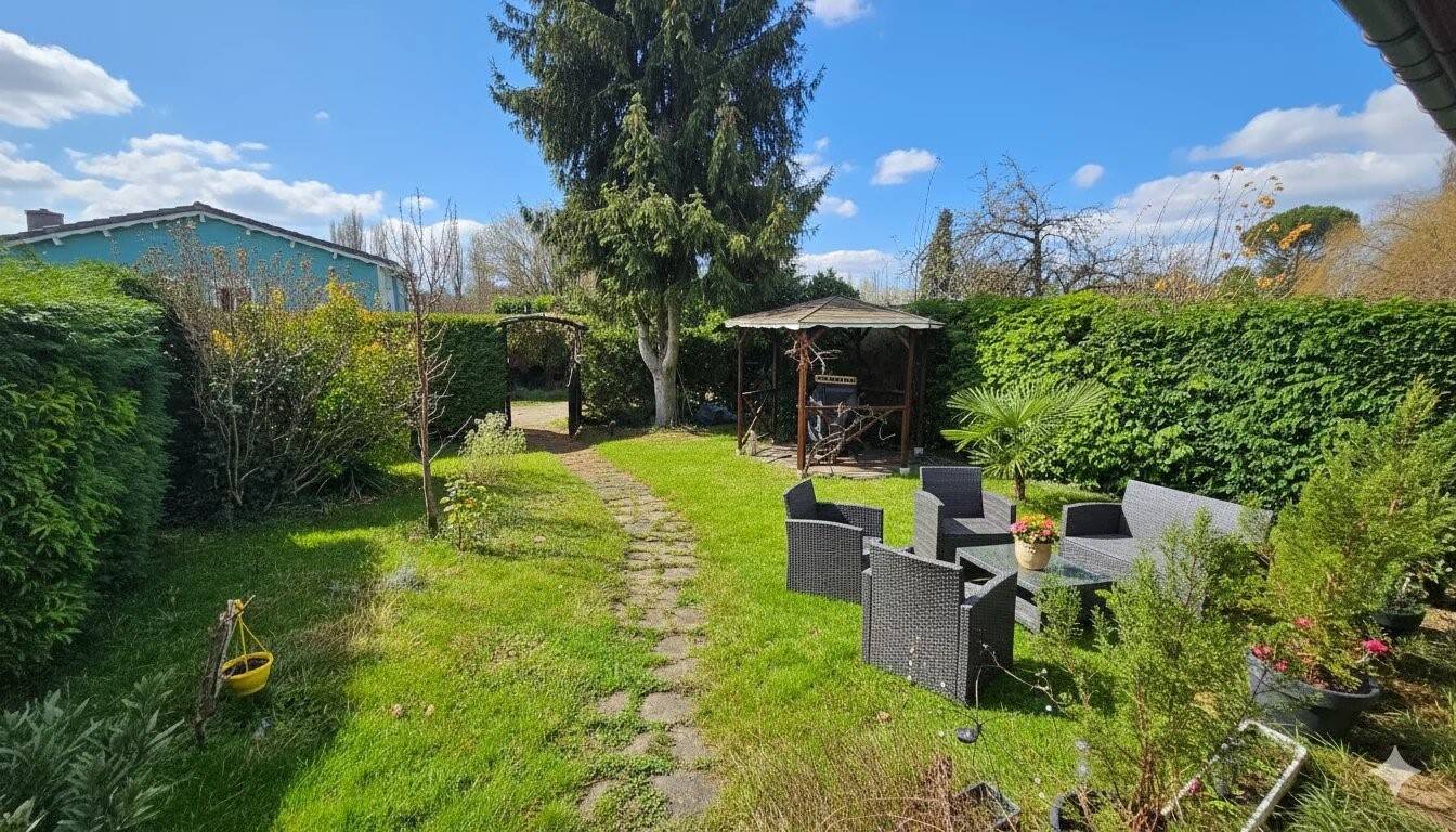 Maison à vendre, 71m², JUZIERS