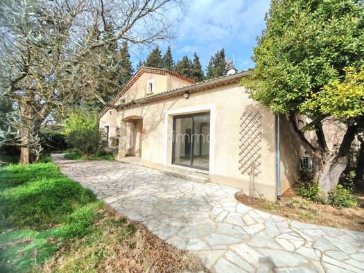 Maison à vendre 335 000 € 8 pièces 7 chambres 146 m² 1 000 m² de terrain Sud Pont-Saint-Esprit 30130