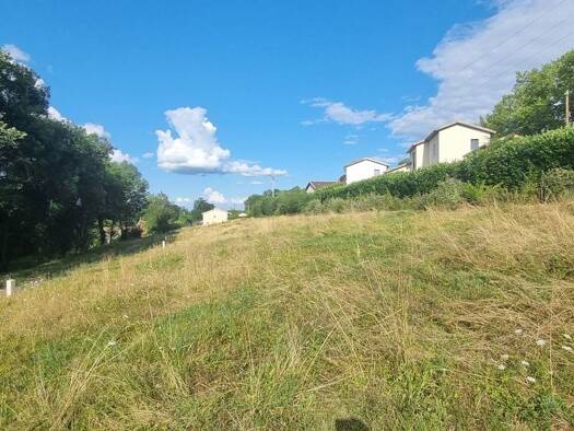 Terrain constructible à vendre 152 000 € 560 m² de terrain Saint-Julien 69640