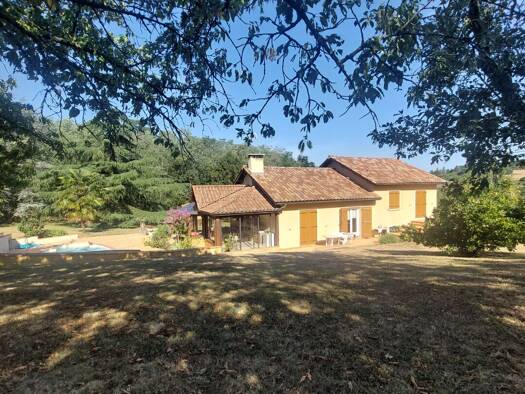 Villa à vendre 630 000 € 5 pièces 3 chambres 146 m² 3 525 m² de terrain Lissieu 69380