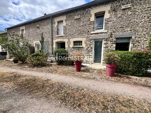 Maison à vendre 266 250 € 6 pièces 3 chambres 170 m² 2 847 m² de terrain Les Monts d'Aunay 14260