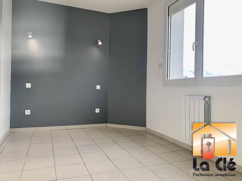 Maison à louer, 40m², BOE