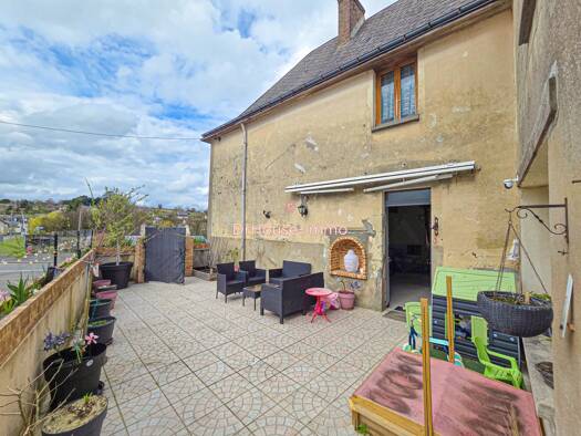 Maison à vendre 131 700 € 5 pièces 4 chambres 131 m² 31 m² de terrain Saint-Christophe-sur-le-Nais 37370