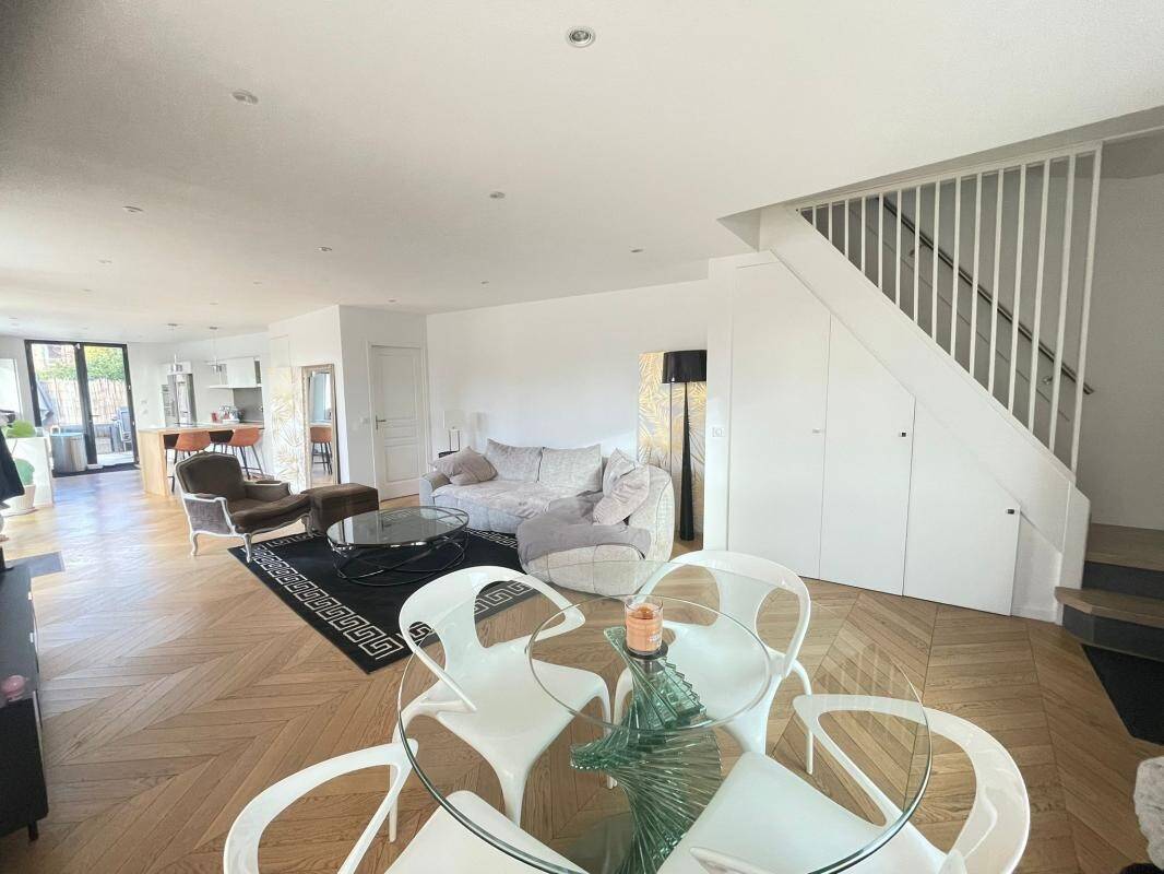 Maison à vendre, 112m², SAINT MAUR DES FOSSES