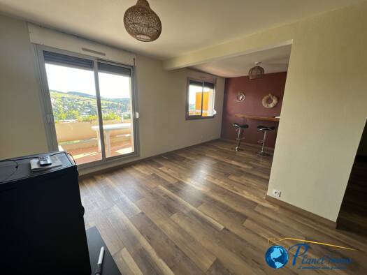 Appartement à vendre 195 000 € 4 pièces 2 chambres 87 m² Étage 3/3 St Priest en Jarez 42270