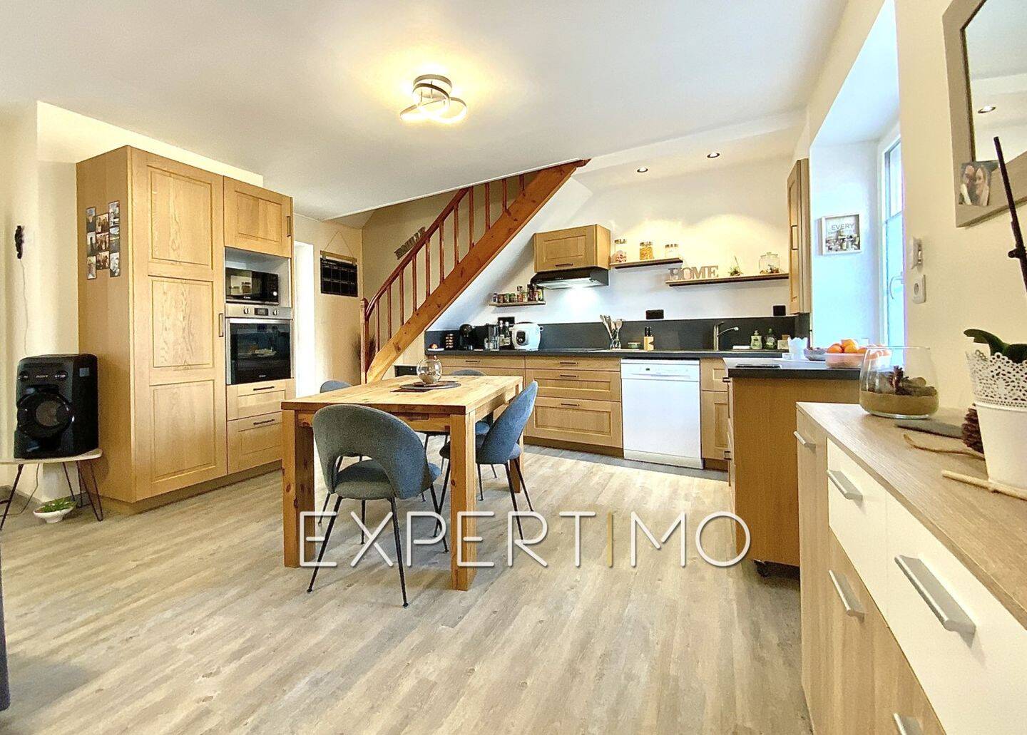 Maison à vendre, 143m², MOUTIERS LES MAUXFAITS