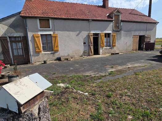 Maison à vendre 49 000 € 3 pièces 1 chambre 87 m² 1 860 m² de terrain Précy 18140