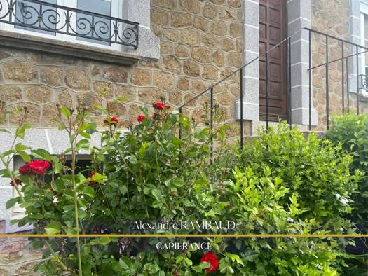 Maison à vendre 204 250 € 5 pièces 3 chambres 105 m² 630 m² de terrain Fougères 35300