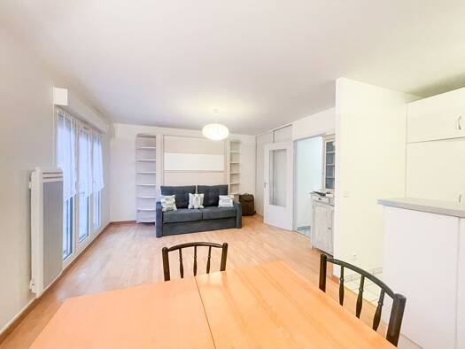 Appartement à louer - logement étudiant 850 € 1 pièce 34 m² Étage 1/2 Matisse-Pierrelais Chatillon 92320