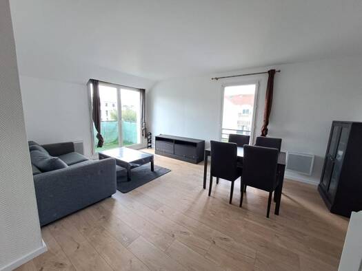 Appartement à louer 909 € 2 pièces 1 chambre 47 m² Étage 2/3 Beauregard-Les Gradins Torcy 77200