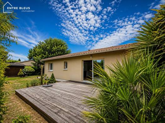 Maison de plain-pied à vendre 375 950 € 6 pièces 4 chambres 120 m² 900 m² de terrain Hourtin 33990