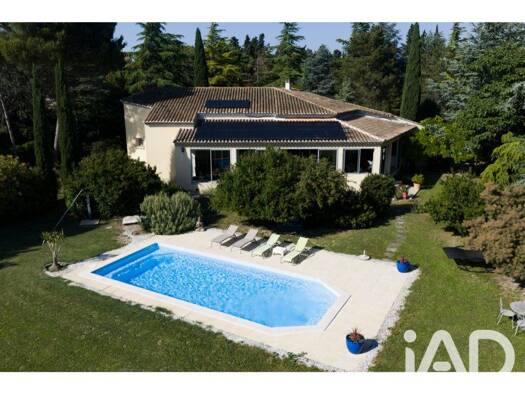 Maison à vendre 759 000 € 6 pièces 4 chambres 240 m² 7 069 m² de terrain Exterieur Sarrians 84260