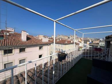 Appartement à vendre 269 000 € 2 pièces 1 chambre 43,9 m² Dernier étage, Étage 5/5 Opéra Marseille 1er 13001