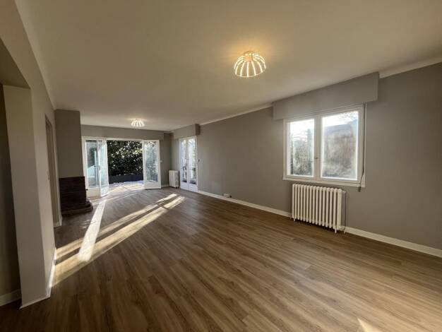 Pavillon à vendre 309 000 € 5 pièces 3 chambres 158 m² 403 m² de terrain Salles 33770