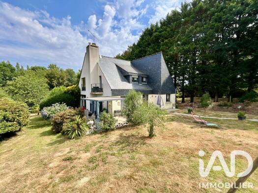 Maison à vendre 270 000 € 6 pièces 4 chambres 201 m² 1 819 m² de terrain Saint-Gonnery 56920