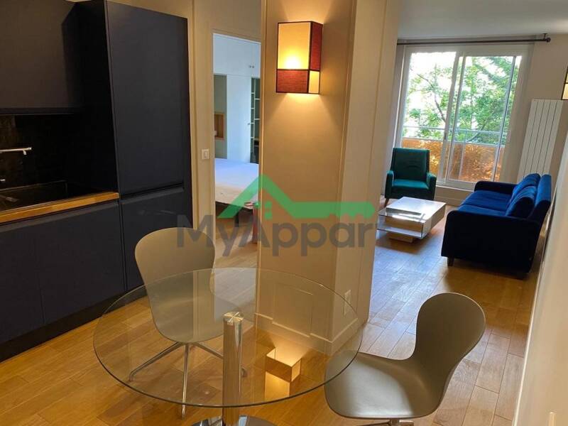 Maison à louer, 48m², PARIS 18E