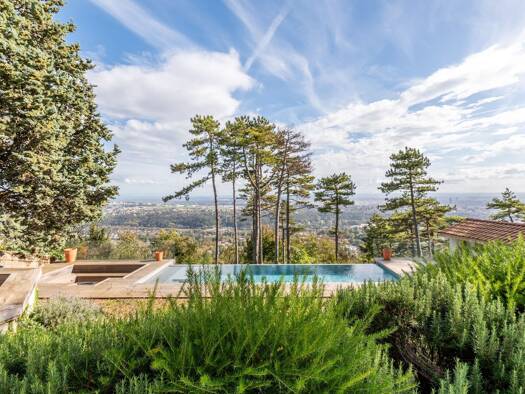 Maison à louer - Neuf 6 000 € 6 pièces 4 chambres 220 m² 1 000 m² de terrain Ouest Saint-Cyr-Au-Mont-d'Or 69450