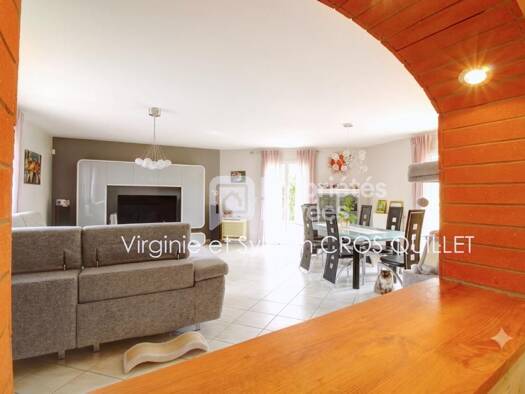 Maison de plain-pied à vendre 385 000 € 4 pièces 3 chambres 144 m² 685 m² de terrain Montastruc-la-Conseillère 31380