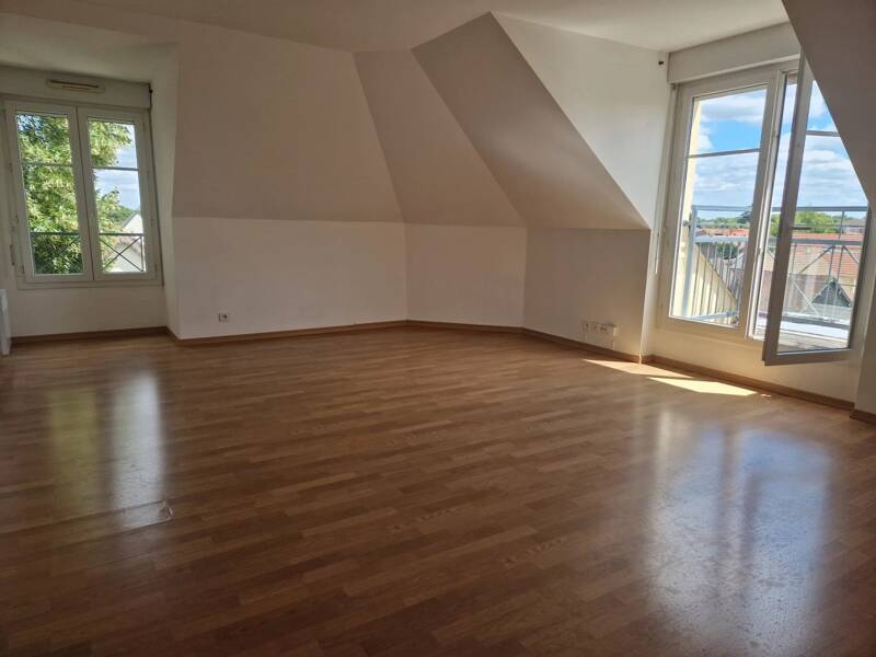 Maison à louer, 49m², VOISINS LE BRETONNEUX