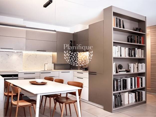 Appartement à vendre 529 900 € 4 pièces 3 chambres 88 m² RDC/2 Ouest Saint-Genis-Pouilly 01630