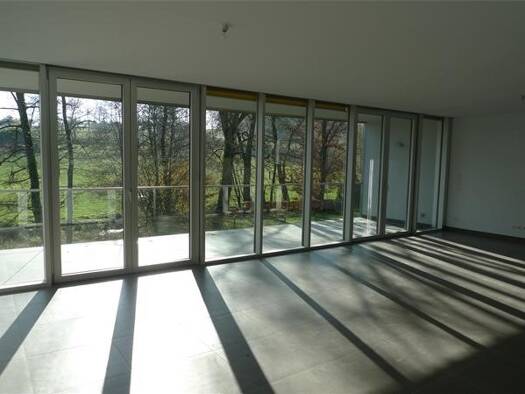 Appartement à louer 2 080 € 5 pièces 3 chambres 126 m² RDC/3 Hagenthal-le-Bas 68220