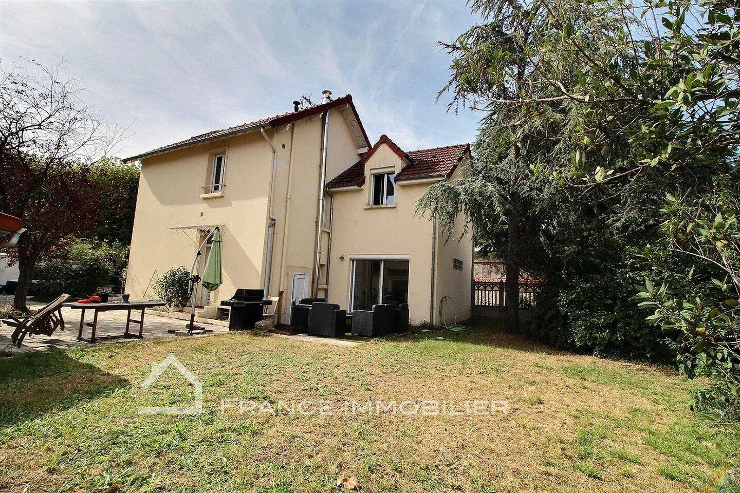 Maison à vendre, 150m², SAINT MAUR DES FOSSES
