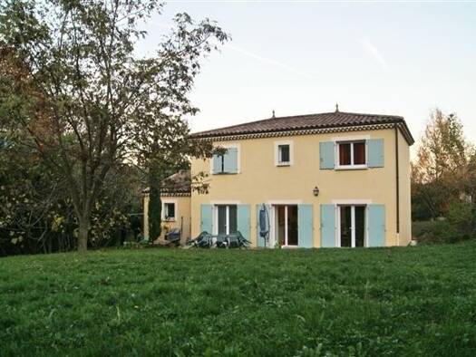 Villa à louer - Neuf 1 530 € 5 pièces 4 chambres 125 m² 800 m² de terrain Nord Ouest Saint-Péray 07130