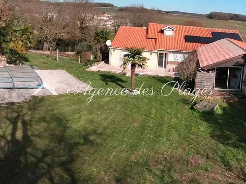 Maison à vendre, 185m², ROULLET SAINT ESTEPHE