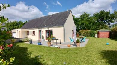 Maison de plain-pied à vendre 314 500 € 4 pièces 3 chambres 104 m² 547 m² de terrain Sud Ergué-Gabéric 29500