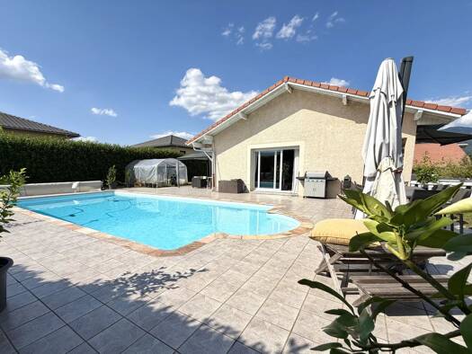 Maison de plain-pied à vendre 860 000 € 6 pièces 1 chambre 165 m² 1 080 m² de terrain Arthaz-Pont-Notre-Dame 74380