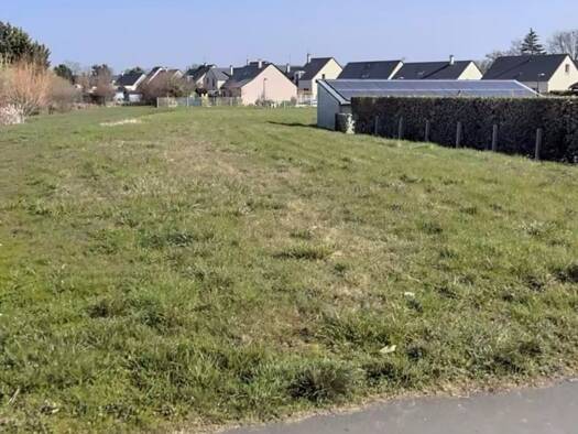 Terrain constructible viabilisé à vendre 107 000 € 564 m² de terrain Sorigny 37250