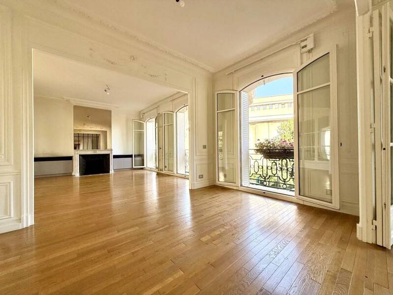 Maison à louer, 209m², PARIS 16E