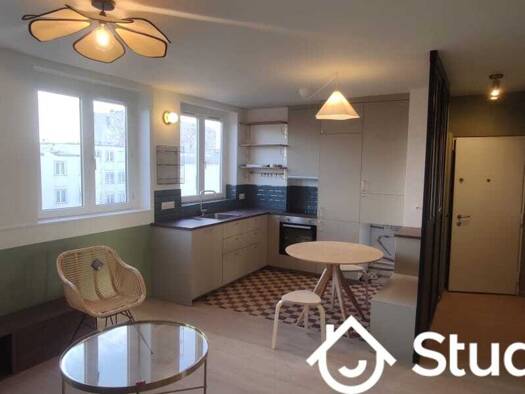 Studio à louer - logement étudiant 625 € 1 pièce 4 chambres 10 m² 4ème étage Rueil sur Seine-Plaine-Gare Rueil-Malmaison 92500