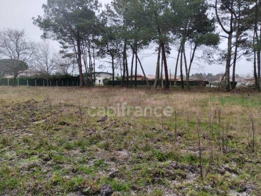 Terrain constructible viabilisé à vendre 259 000 € 621 m² de terrain Saint-Aubin-de-Médoc 33160