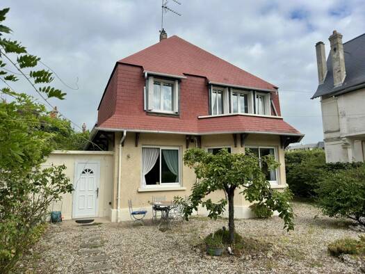 Maison à vendre 1 195 000 € 6 pièces 4 chambres 166 m² Deauville 14800
